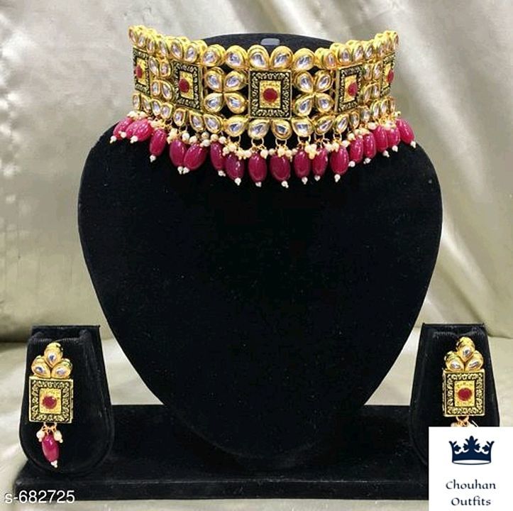 kunden set for women  uploaded by chouhan outfits and jewelry hub on 11/21/2020