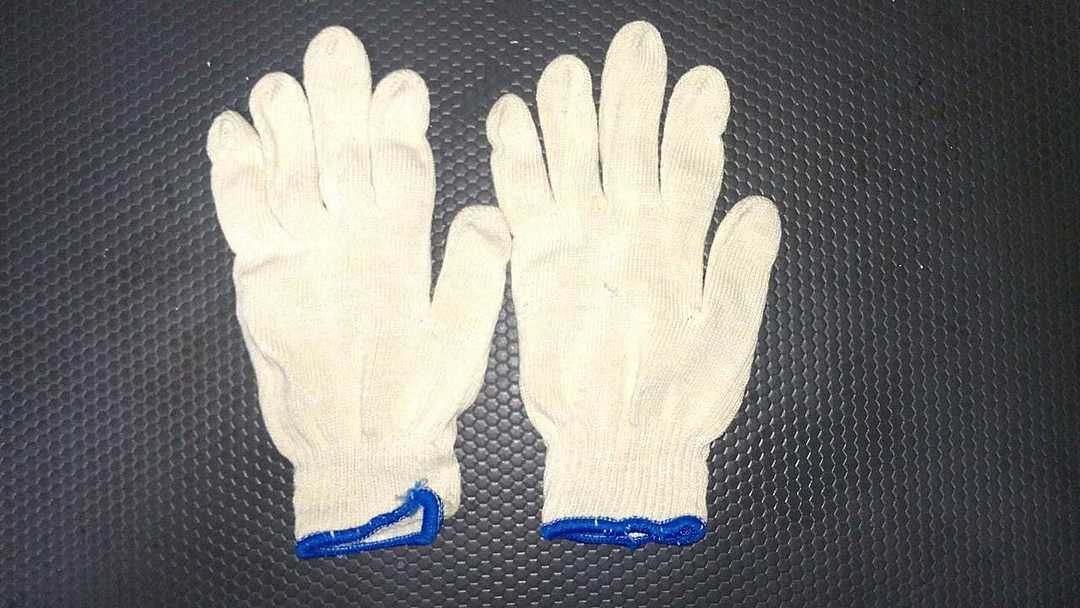 Knitting gloves white uploaded by Jai shree enterprises on 11/22/2020
