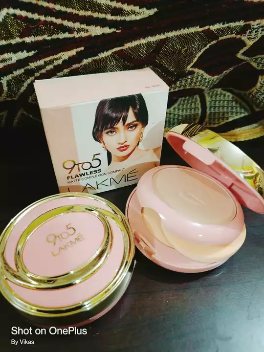Lakme face powder  uploaded by Rs enterprises on 8/6/2022