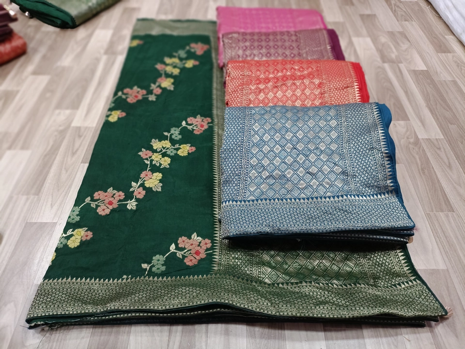 Pure dola silk saree uploaded by business on 8/6/2022