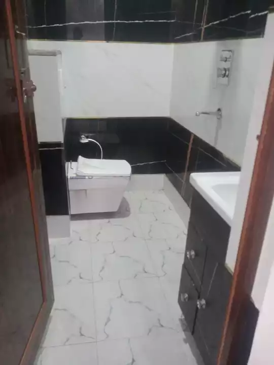 55 sq yard ,2bhk flate uploaded by Real Estate on 8/6/2022