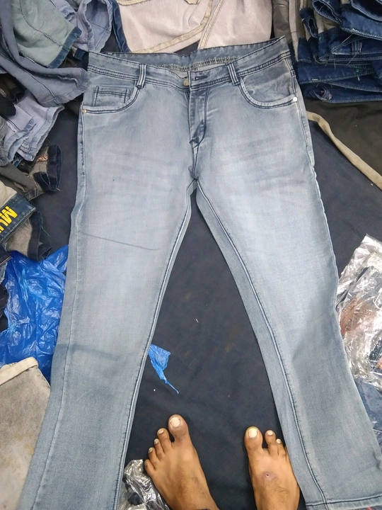Jeans uploaded by Fantar on 8/6/2022