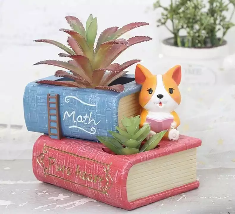 Book planter uploaded by Mandora Creations on 8/7/2022