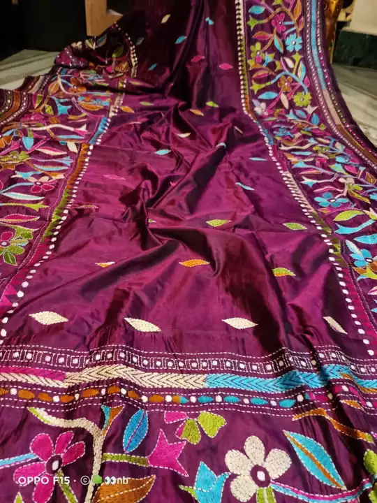 Original *Kantha* and *Gujrati* stitch on *Blended Bangalore* silk saree with running bp

 uploaded by Bishnupriya creations on 8/7/2022