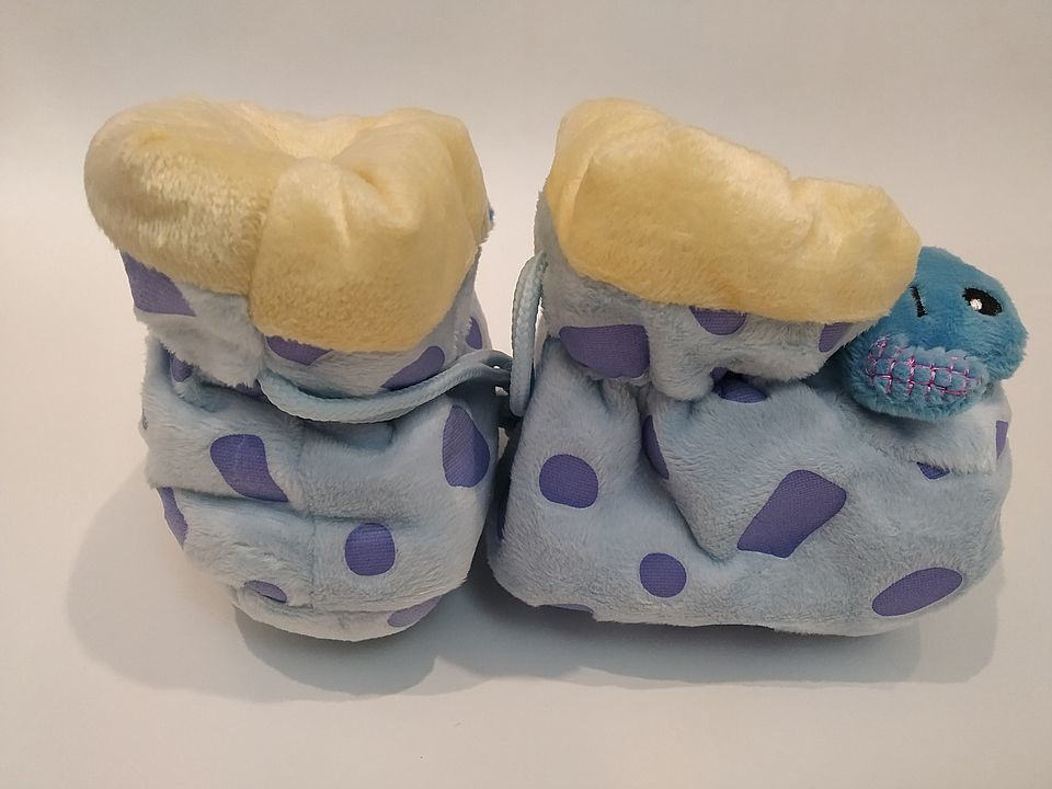 Specifications
Brand - Baby Mart
Type - Booties 
Size - 6M to 9M
Heel Height - Flat
Tip Shape - Roun uploaded by Kids Era on 11/22/2020