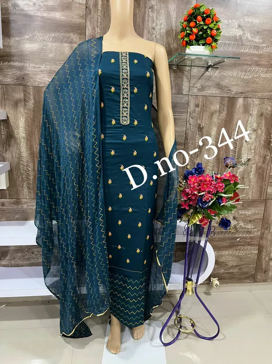 Post image *_🎁Sale Sale Sale🎁 _* *Best quality Small price* 👇👇👇👇👇
👗*Top.* Pure Cotton fancy print neck tai pattern work 
👖*Bottom. * Pure Cotton Print 
🧣*Dupatta.* Pure Cottom printed 
*_Premium Collection_*
👗Top- 2.5 mtr 👖Bottom - 2.5 mtr 🧣Dupatta - 2.25 mtr 
👉 *New Price. 650 free ship* 🐋🐋🐋🐋🐋
*_Single available _*Ready stock 
Sale Sale Sale Sale 
😍😍😍😍😍🤩🤩😍😍        Hurrrrry Up!🏃‍♂️🏃‍♂️🏃🏃‍♂️🏃🏃‍♂️