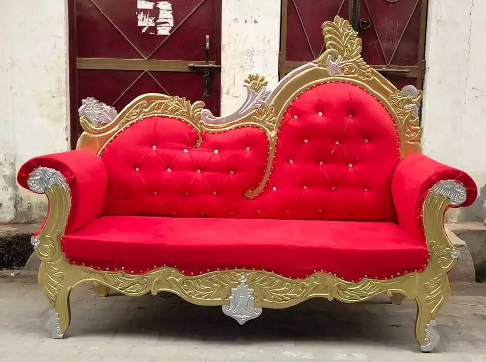 Carving wedding sofa uploaded by business on 8/10/2022