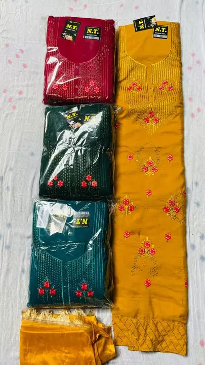Parampra suit 350 rs uploaded by Aashma fashion on 8/11/2022