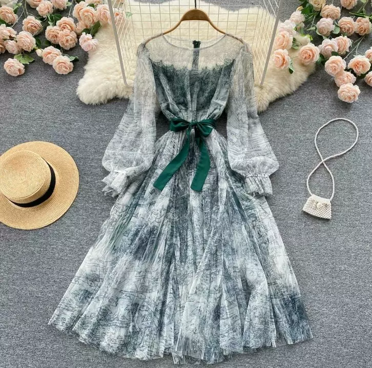 Product uploaded by Dressing hub🎀 on 8/12/2022