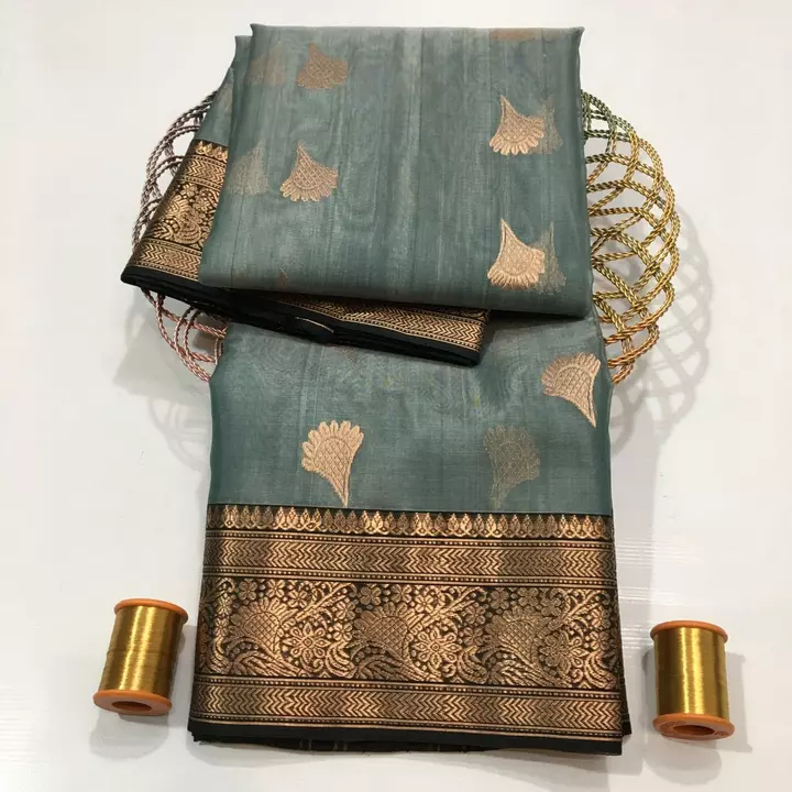 Order for -DM or whatshapp Chanderi handloom pure silk and soft saree . . material - ( uploaded by Chanderi handloom saree on 8/12/2022