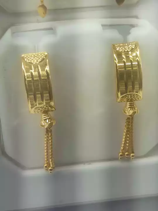Product uploaded by Sonic Jewellers Ltd on 8/13/2022