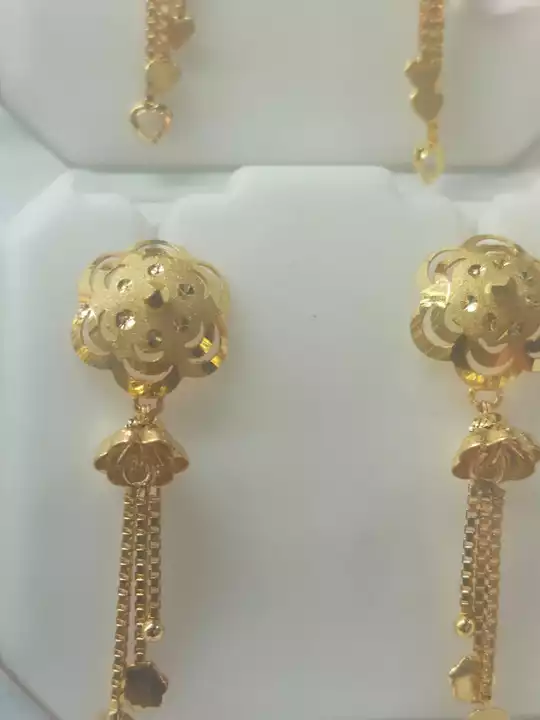 Product uploaded by Sonic Jewellers Ltd on 8/13/2022