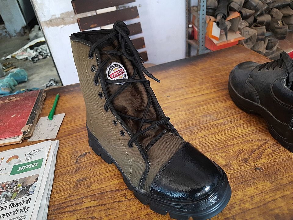 Gray jungle army boot  uploaded by H R Footwears  on 6/22/2020