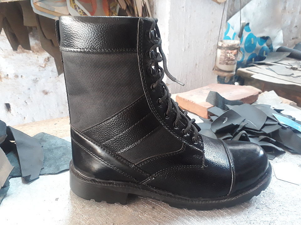 Para commando boot  uploaded by H R Footwears  on 6/22/2020