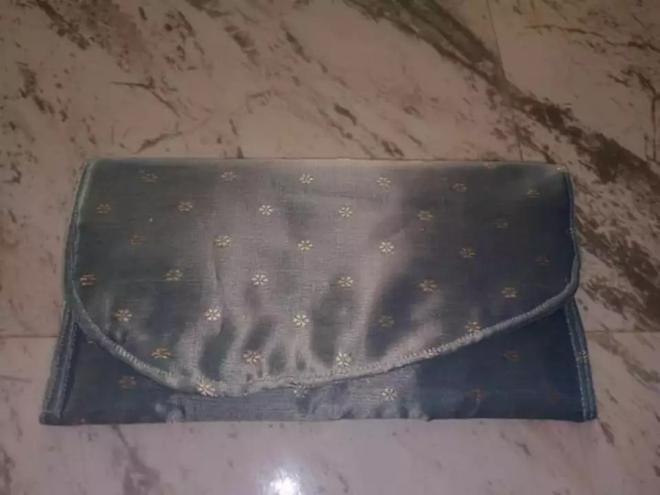 Ladies purse uploaded by SRI SAIRAM BAG WORKS on 8/15/2022