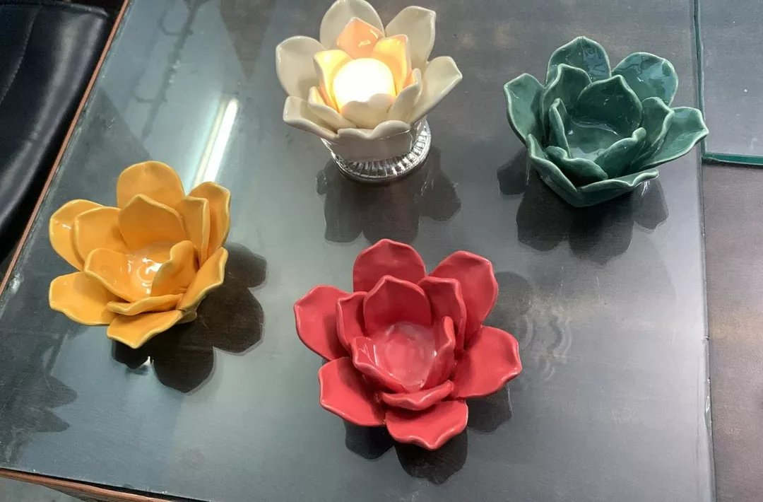 Ceramic Lotus T-light holder uploaded by business on 8/15/2022