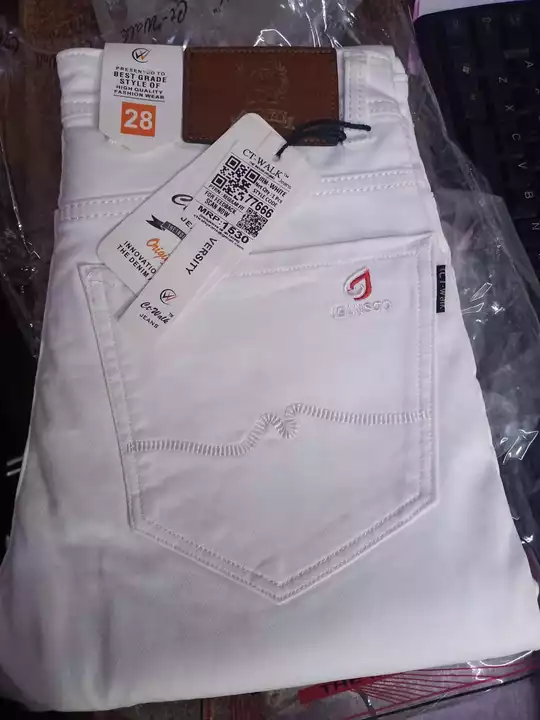 Men's jeans  uploaded by Shinning collection on 8/16/2022
