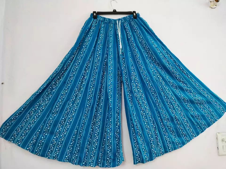 Skirt sarara uploaded by business on 8/16/2022