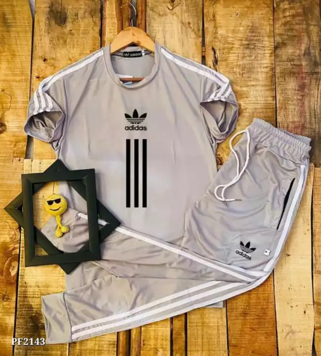  ❣️ *Surplus*❣️
```Brand```     : Adidas 
```Pattern```  : tracksuit 
```Sizes```     uploaded by business on 8/16/2022