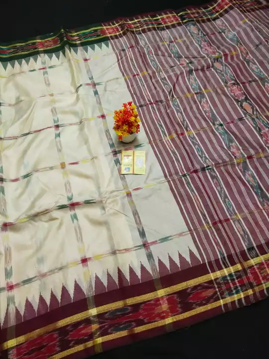 Post image *👉🏻100%Pure tussar both side ikkat border both side temple border Saree with ikkat blouse* 

🌹100% pure silk.
🌹 silk mark certified
🌹all are real picture
🌹 quality assurance



*Price 4650 + shipping*👈🏻
6295296545