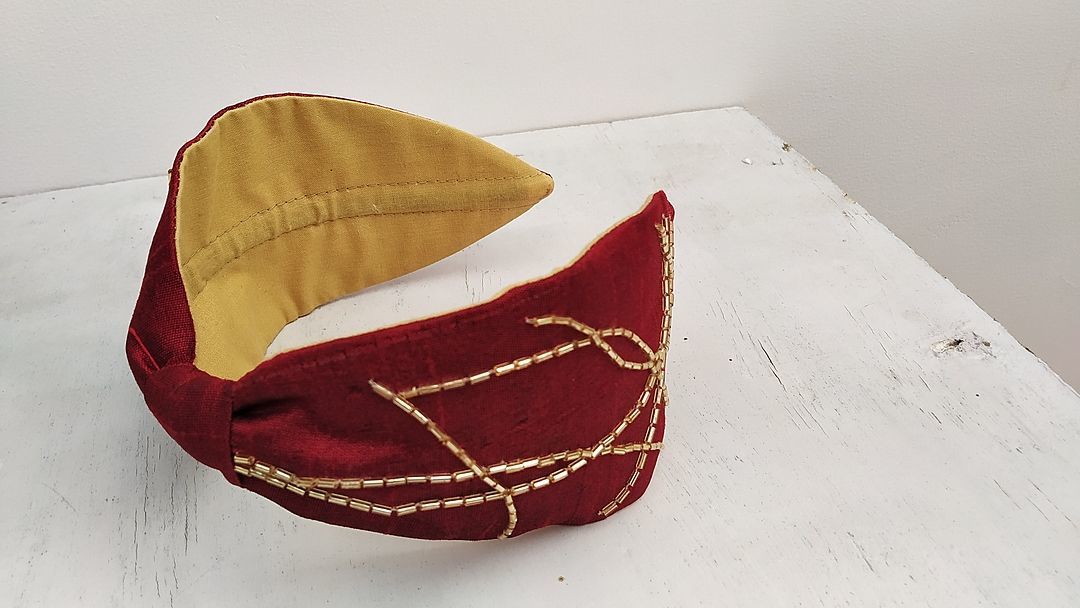 Gold hair band's uploaded by Shalinis Indian fashions on 11/26/2020