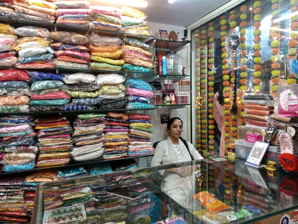 Mahi lakhnavi collection ladies garment shop, Nashik Main Road, Nashik,  Maharashtra