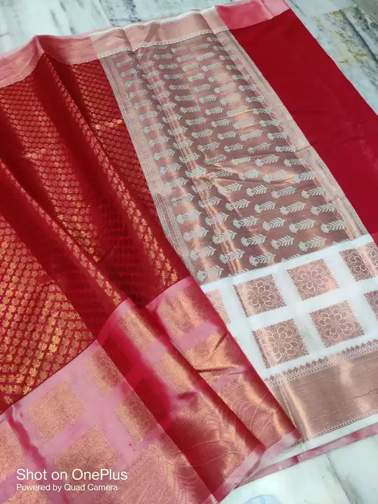 Post image *Banarasi Handloom* 👌
*Most Demanding Copper Zari Saree

 *Letest Copper Zari Kanjivaram Saree*

 Fabric*Kanjivaram.Silk  Double Copper Zari weaving Body 


*Double zari weaving design* 

*Pattern:   Banarasi*
*Pallu:  weaving design*
*Blouse: Weaving*

*Saree size: 5.5 meter*
*Blouse size: 1.00 meter*
*💃Price 850+Ship*

*Ready to dispatch 1 Days*