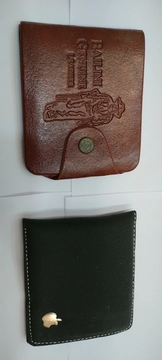 2 pcs wallet call uploaded by MULTISPACE on 8/19/2022