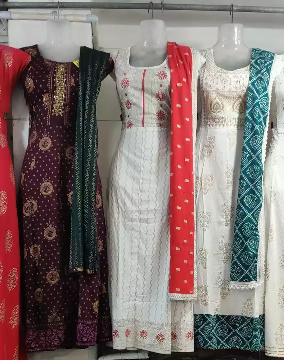 Post image I want 1-10 pieces of Kurta set at a total order value of 500. I am looking for 500 to 800 rs more collections avalible Ask me pictures send you. Please send me price if you have this available.