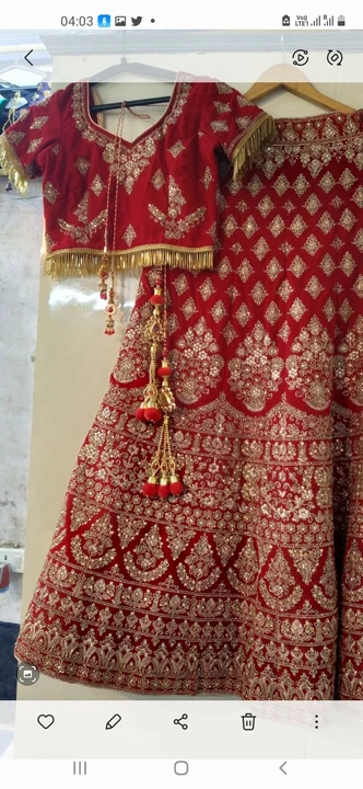 Post image I want 1-10 pieces of Lehenga at a total order value of 5000. Please send me price if you have this available.