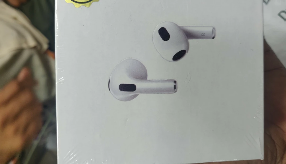 Airpod 3  uploaded by business on 8/20/2022