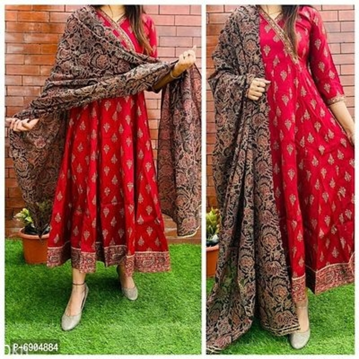 Post image I want 1-10 pieces of FestiveWear kurta set at a total order value of 5000. Please send me price if you have this available.