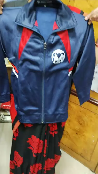 superpolly tracksuit in 3 mtr  uploaded by business on 8/25/2022