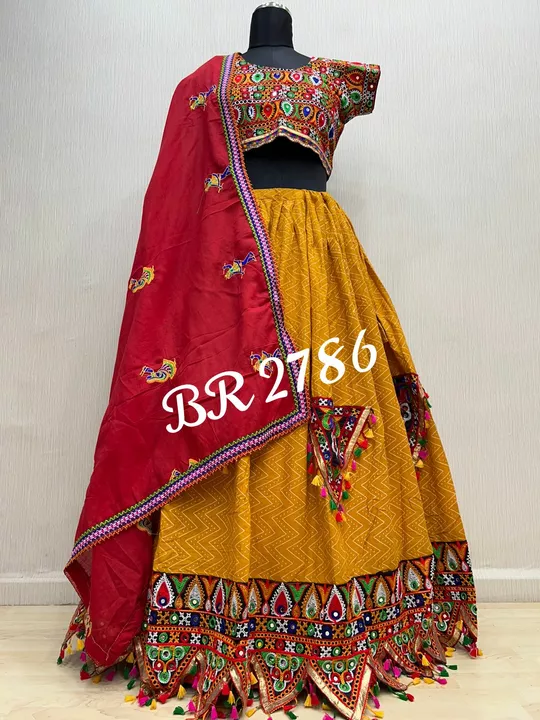 Post image I want 1 pieces of Chaniya choli  at a total order value of 1000. Please send me price if you have this available.