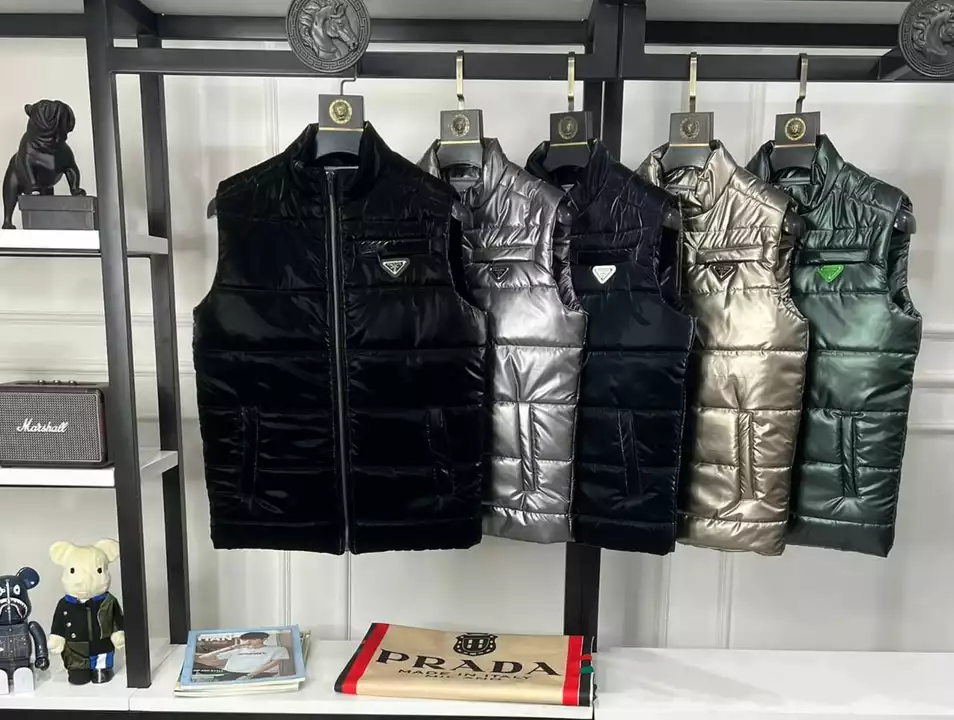 Post image *PRADA* IMPORTED SLEEVE LESS PUFFER
💕IMPORTED MATERIALS (FABRIC) SLEEVELESS   
🍁 *PUFFER JACKET* WITH FRONT POCKETS / ZIP &amp; *PRADA METAL BADGE*  AS ORIGINAL
🍁QR CODE SCANNABLE
🍁BRANDED PULLERS
🍁STORE ARTICLE 

SIZE :-  *M38    L40   XL42  XXL 44*
 
*_PREMIUM PUFFER JACKETS_*

❤PRICE :- *1300+ SHIPPING*

_WITH ALL ORIGINAL ACCESSORIES_ 
💫AUTHENTIC PRODUCT
*_HIGH QUALITY NXT TO ORIGINAL_*

*READY TO SHIP*