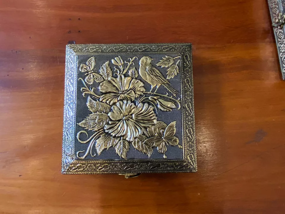 HANDICRAFT GIFT BOX uploaded by Chill pill on 8/25/2022