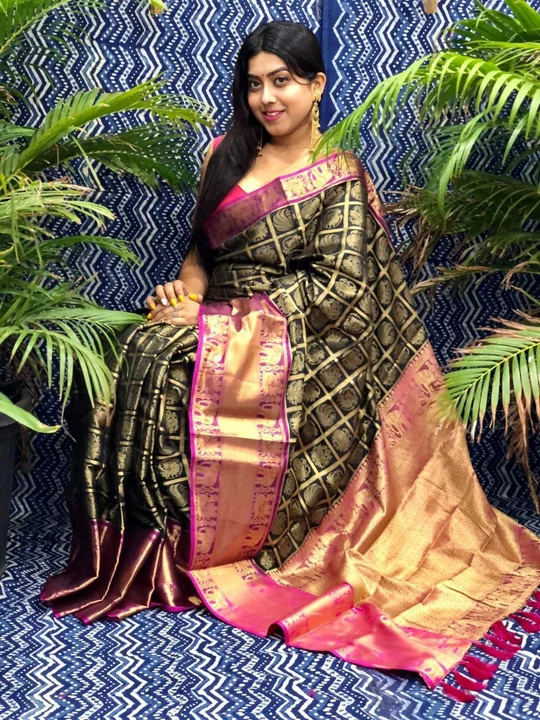 Saree uploaded by GS Traders on 8/26/2022