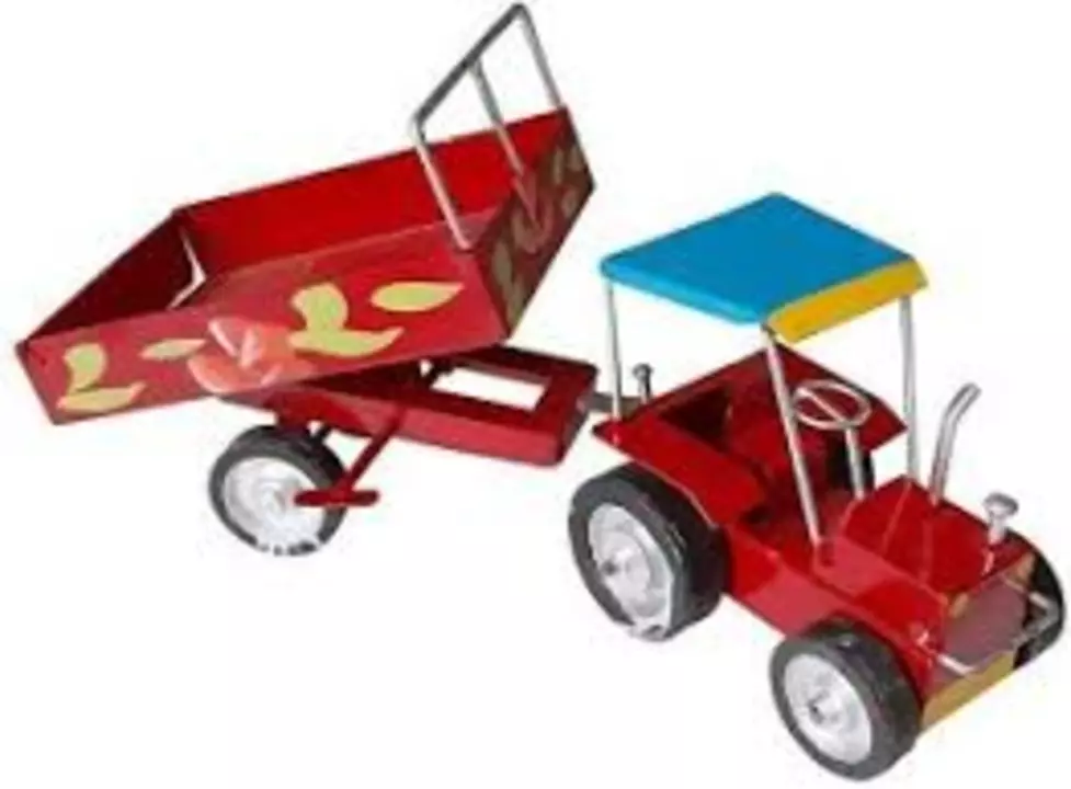 Metal tractor trolley  uploaded by KALYANI TOYS on 8/30/2022