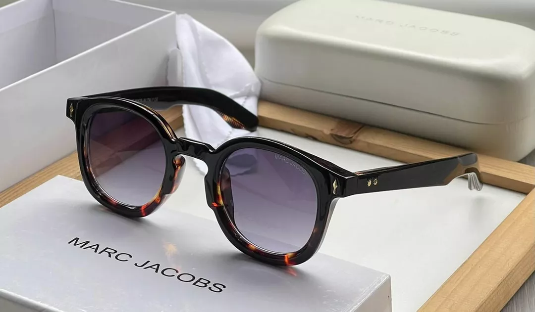 Marc jacobs uploaded by Branded Shades on 8/31/2022