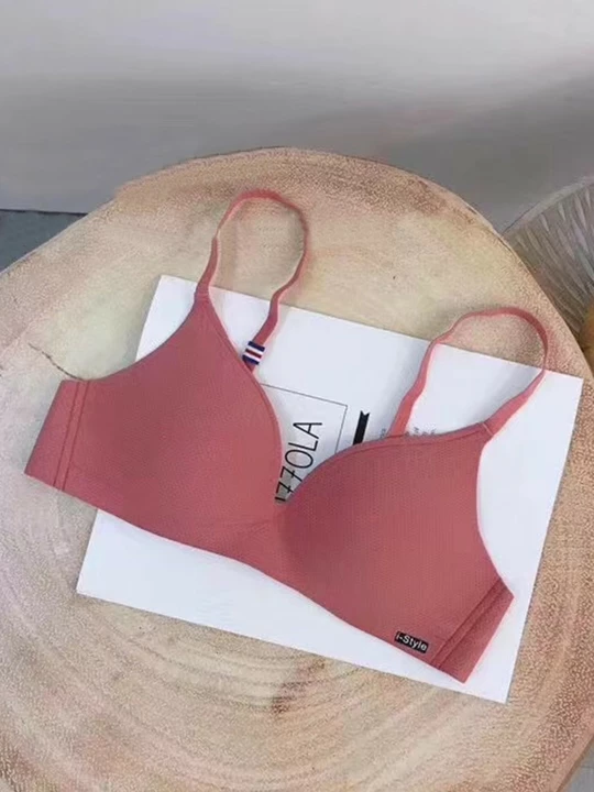 Simplicity push up bra uploaded by Chandigarh manufacturing company on 8/31/2022