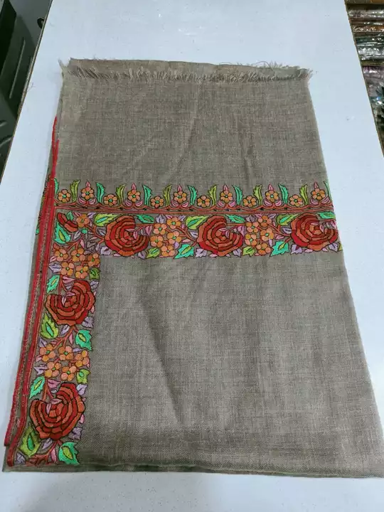 Pashmina  uploaded by Wulur shawls hub on 9/1/2022