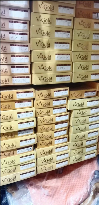 Warehouse Store Images of V 24 Gold