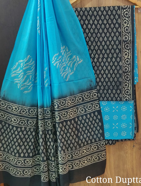 Exclusive new hand block printed cotton suits with cotton duptta👌👌

Details👇👇
 uploaded by Lookielooks on 9/5/2022