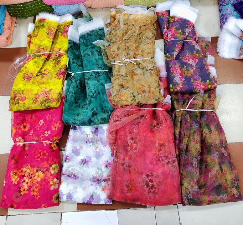 Product uploaded by Zainab Textile on 9/5/2022