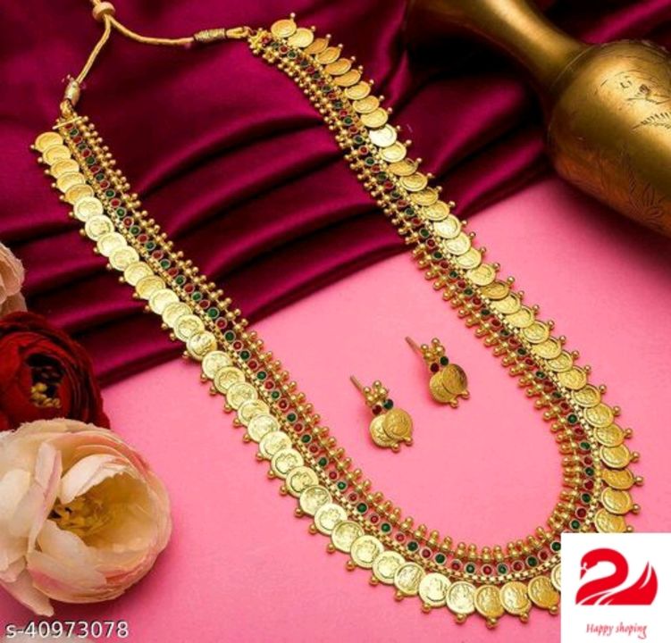 Post image Catalog Name:*Sizzling Chunky Women Jewellery Set*Base Metal: AlloyPlating: Gold PlatedStone Type: Cubic Zirconia/American DiamondType: Choker and EarringsNet Quantity (N): 1Dispatch: 2 Days
*Proof of Safe Delivery! Click to know on Safety Standards of Delivery Partners- https://ltl.sh/y_nZrAV3