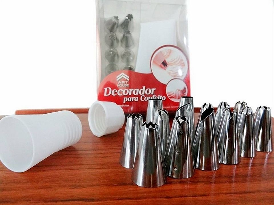 12 Pcs Icing Nozzles And Bag Set

 uploaded by Wholestock on 12/10/2020