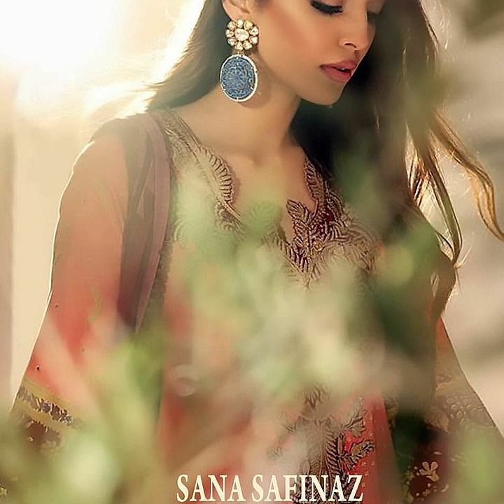 Post image https://chat.whatsapp.com/2qfwWkzaMOI20G2Z0mgZzc

SANA SAFINAZ MUZLIN COLLECTION VOL. 06👆🏻

TOP : PURE JAM COTTON PRINTED WITH EXCLUSIVE PATCH EMBRODERY 

BOTTOM : SEMILAWN 

DUPATTA : COTTON MALMAL 

DESIGNS : 08

Full Set @ 850 &amp; Singles @ 1050

Stocks arriving soon 
Bookings open 

➖➖➖➖➖👆🏻➖➖➖➖➖