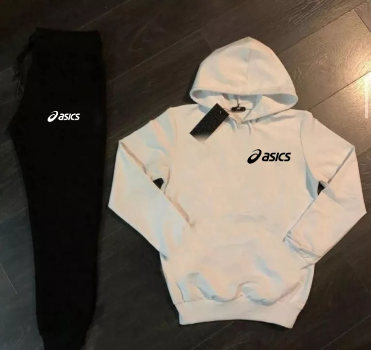 Post image *ASICS .. &amp; WOODLAND Store Article Tracksuit 🔥😍*
*Size- M L XL XXL (proper showroom sizes)*
*Style Trackpant With Both Side Pocket N Zipt👌🏻*
*Dryfit 4way Lycra Fabric Fully Strechable 👌🏻*
*Price 699rs Free Ship 🤩*
*Quality Fully Guaranteed 💯*
*full replacement available *
*Stock Full Avl *