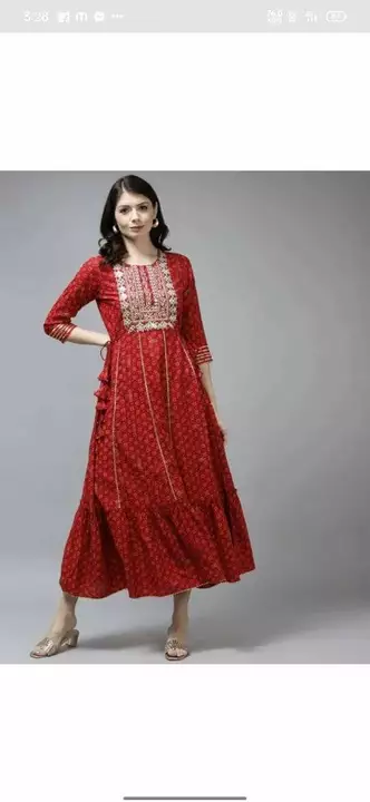 Post image I want 1 pieces of EmbroideredWork kurta set at a total order value of 1000. I am looking for Ydi kisi k paas ye h to pics and price send kre. Please send me price if you have this available.