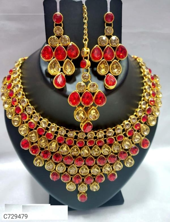 Glamorous stone jewellery set uploaded by Trending_a_to_z_0786👗💄👛👝🎒💍 on 9/12/2022